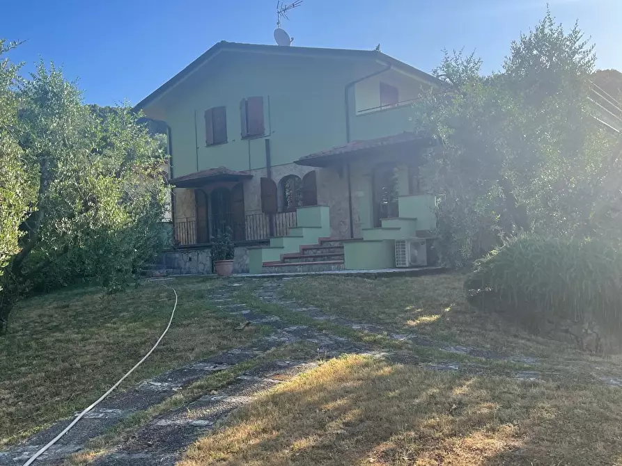 Immagine 66 di Villa in vendita  in via vecchia i a Lucca