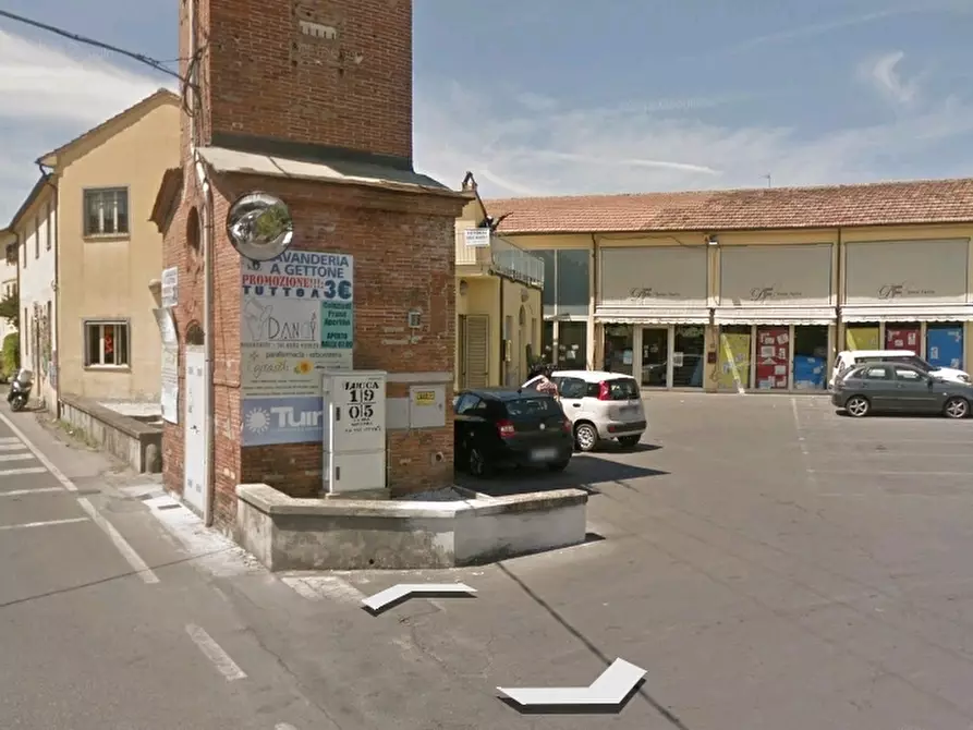 Immagine 13 di Ufficio in affitto  in Via Teodoro Borgognoni 124 a Lucca