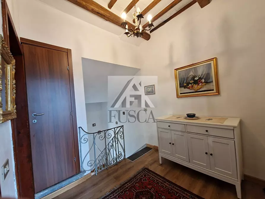 Immagine 22 di Casa indipendente in vendita  a Lucca