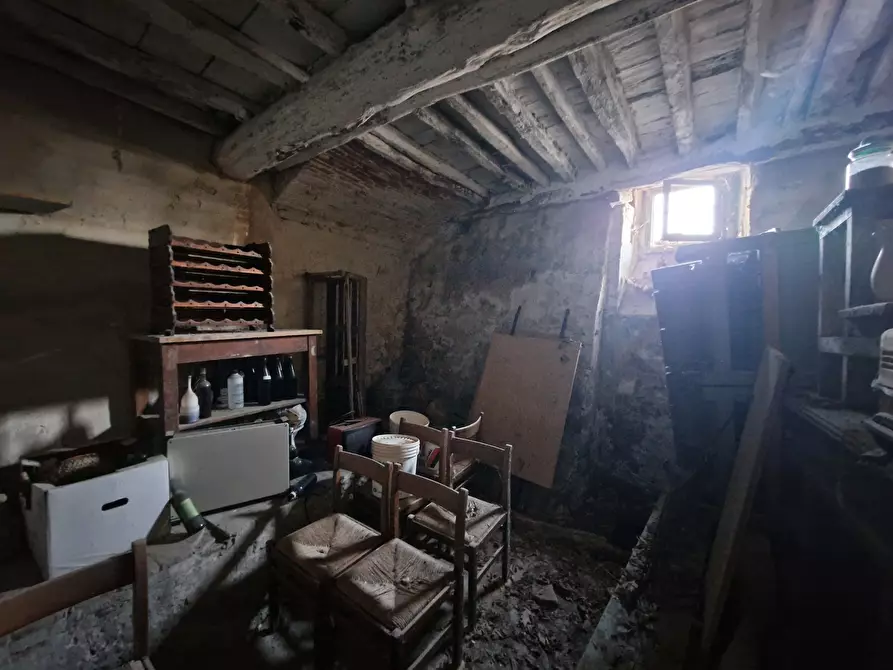 Immagine 28 di Rustico / casale in vendita  in Via montebonelli a Lucca