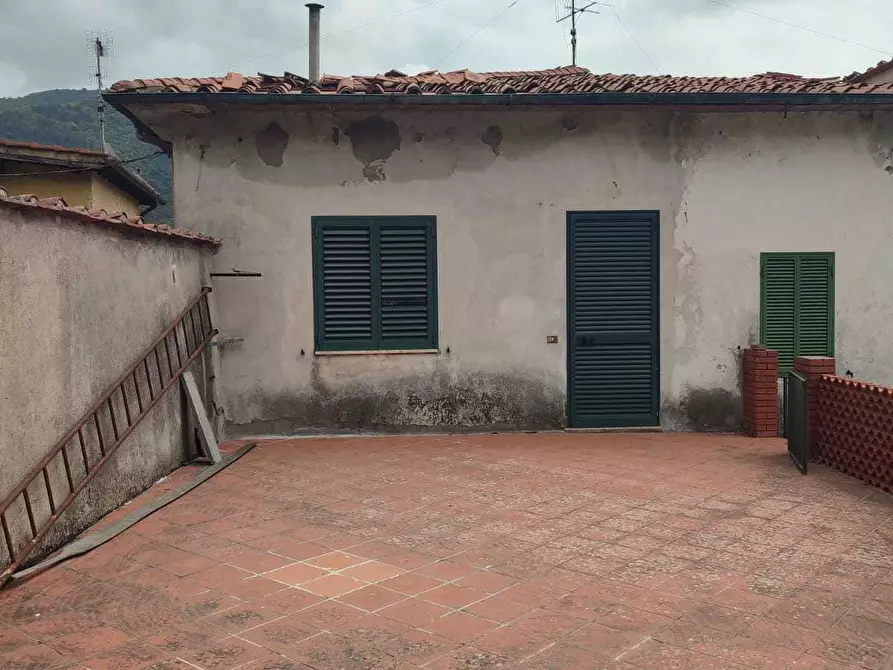 Immagine 11 di Casa indipendente in vendita  in delle cartiere a Villa Basilica