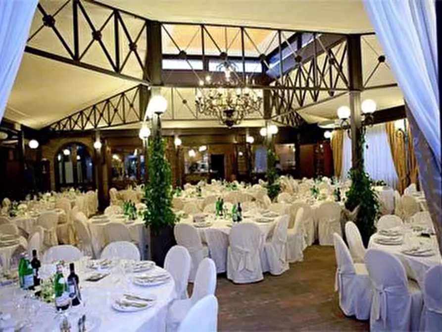 Immagine 5 di Bar / Ristorante in vendita  in Viale Michelangelo Buonarroti a Viareggio