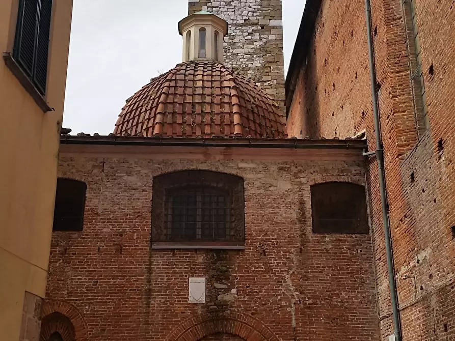 Immagine 4 di Showroom in affitto  in Giarinetto a Lucca