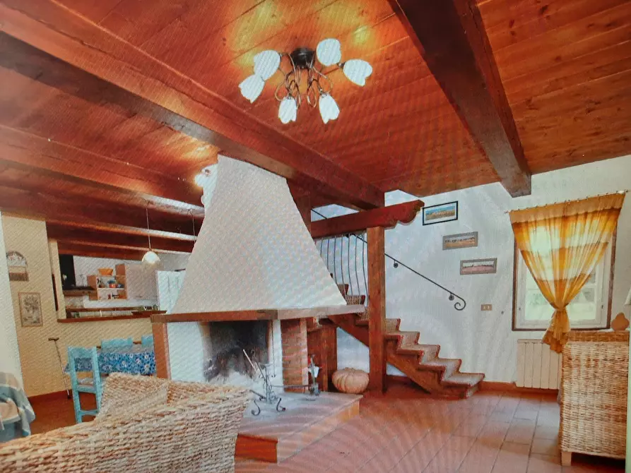 Immagine 5 di Rustico / casale in vendita  in Via del Colle e di Stabbiano a Lucca