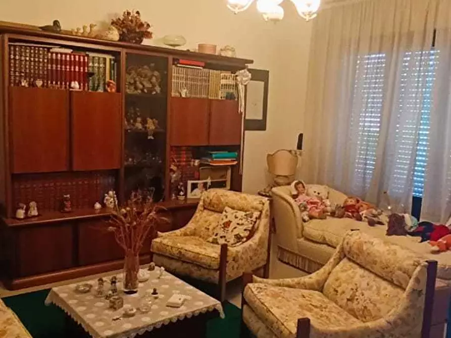 Immagine 4 di Villa in vendita  a Massarosa