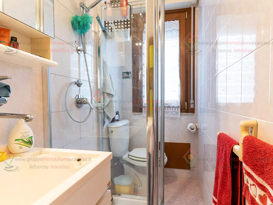 Immagine 14 di Trilocale in vendita  a Siracusa