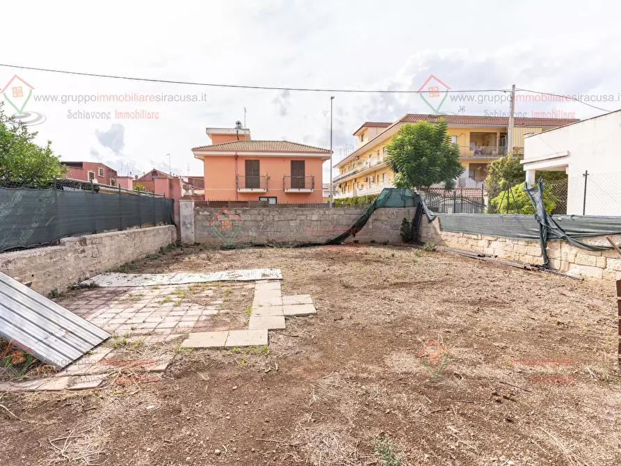 Immagine 21 di Casa indipendente in vendita  a Siracusa
