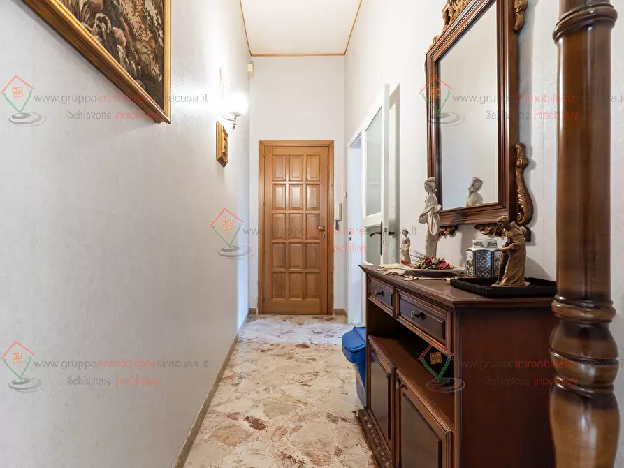 Immagine 11 di Pentalocale in vendita  a Siracusa