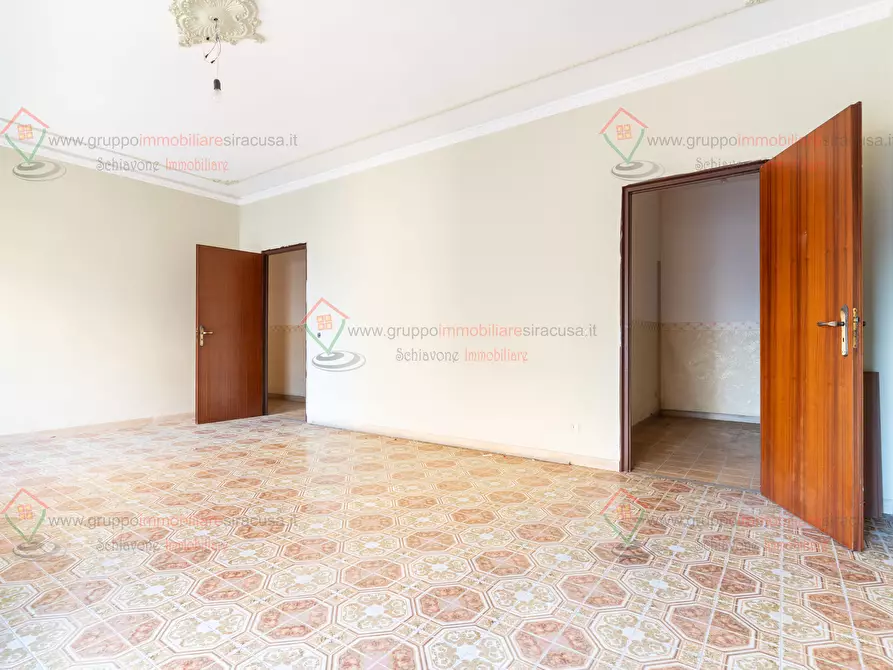 Immagine 4 di Pentalocale in vendita  a Siracusa