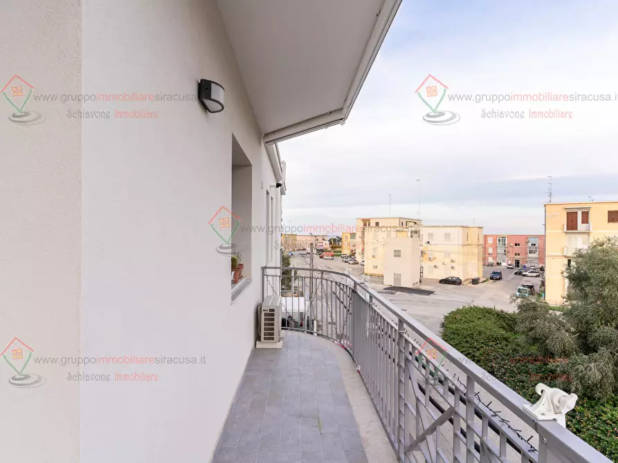 Immagine 23 di Trilocale in vendita  a Siracusa