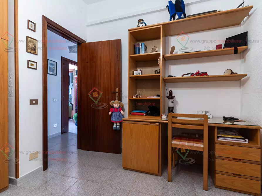 Immagine 11 di Villa in vendita  a Siracusa