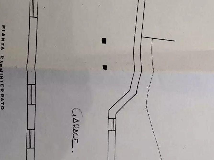 Immagine 10 di Garage in vendita  a Melilli