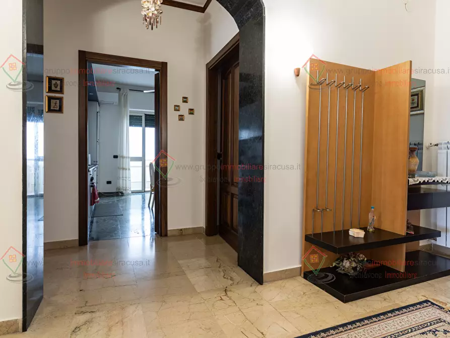 Immagine 4 di Trilocale in vendita  a Siracusa