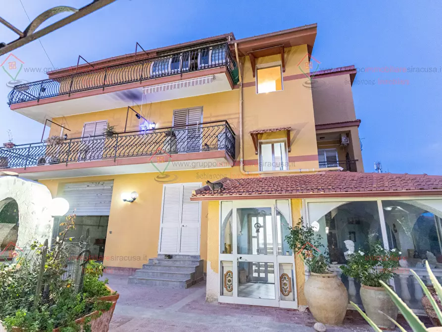 Immagine 2 di Appartamento in vendita  a Siracusa