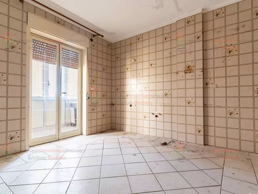 Immagine 21 di Pentalocale in vendita  a Siracusa