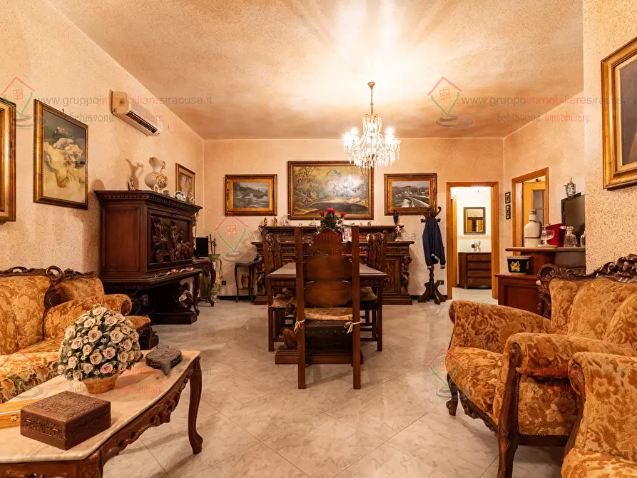 Immagine 9 di Villa in vendita  a Siracusa