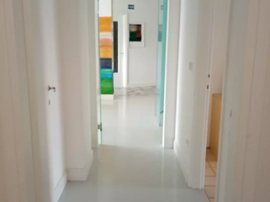 Immagine 25 di Quadrilocale in affitto  a Siracusa