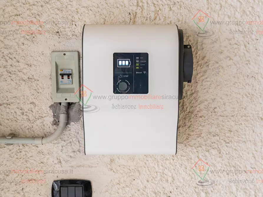 Immagine 38 di Trilocale in vendita  a Siracusa