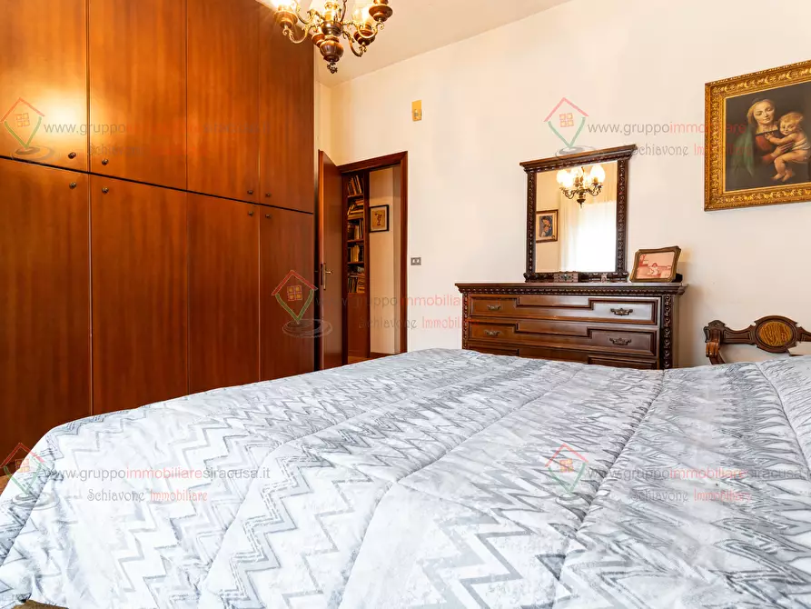 Immagine 17 di Quadrilocale in vendita  a Siracusa