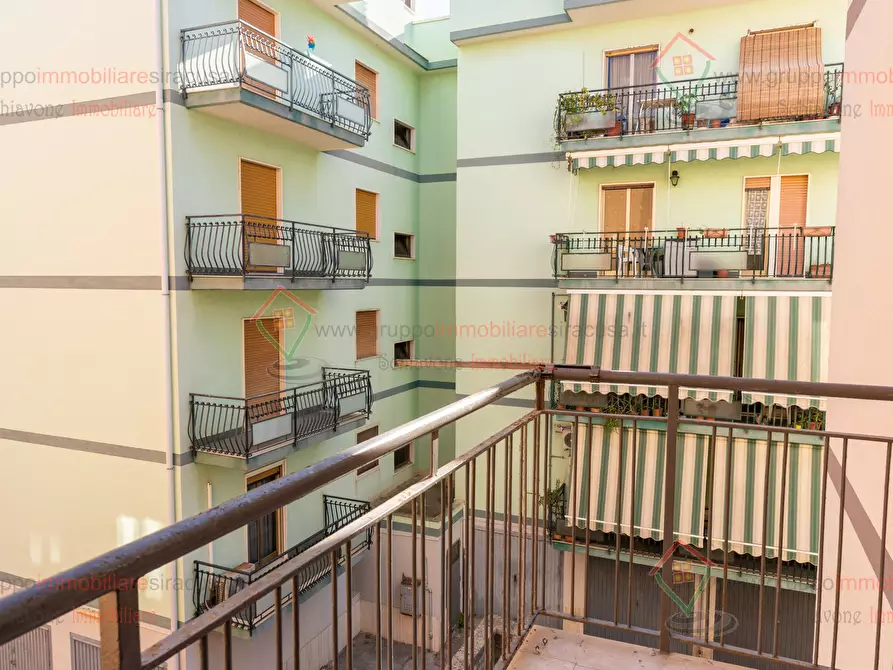 Immagine 18 di Trilocale in vendita  a Siracusa