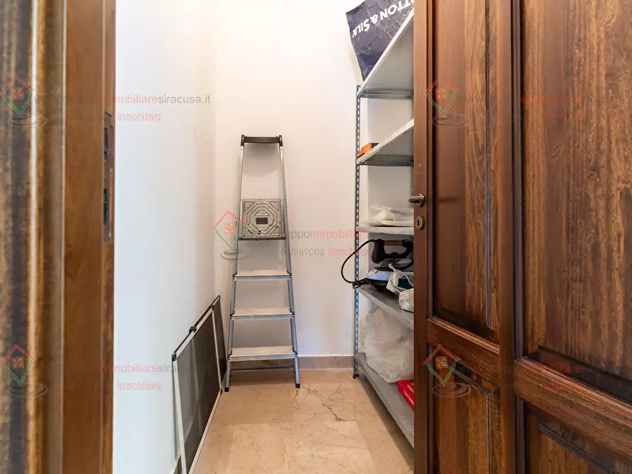 Immagine 7 di Trilocale in vendita  a Siracusa