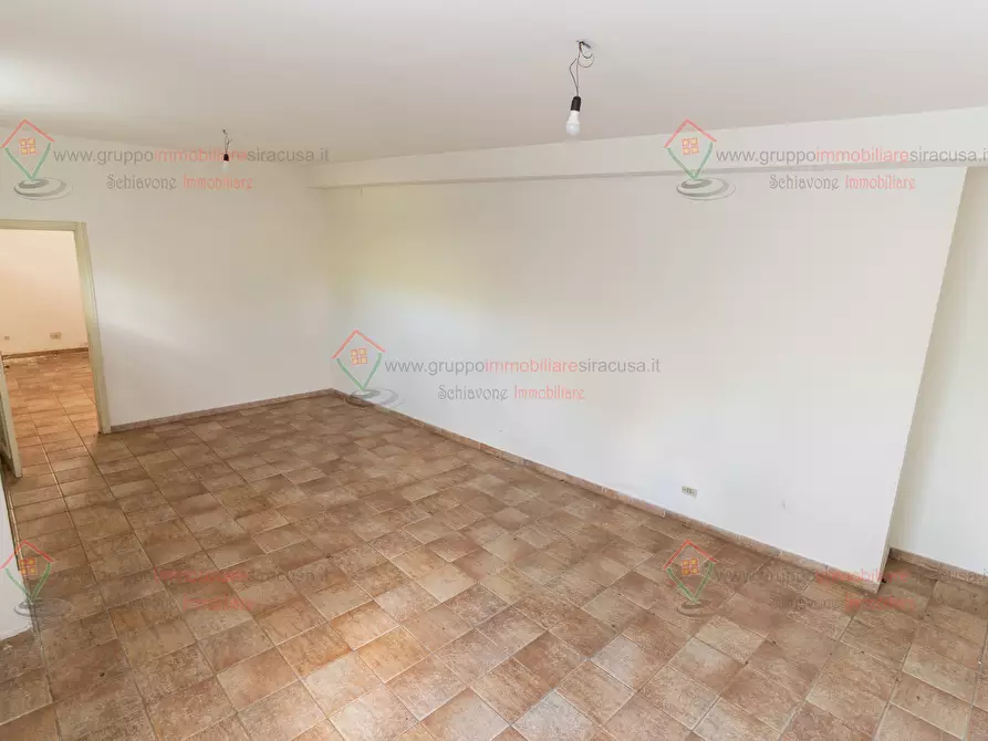 Immagine 7 di Ufficio in vendita  a Siracusa