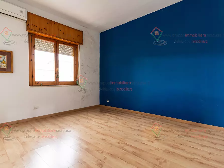 Immagine 12 di Pentalocale in vendita  a Siracusa