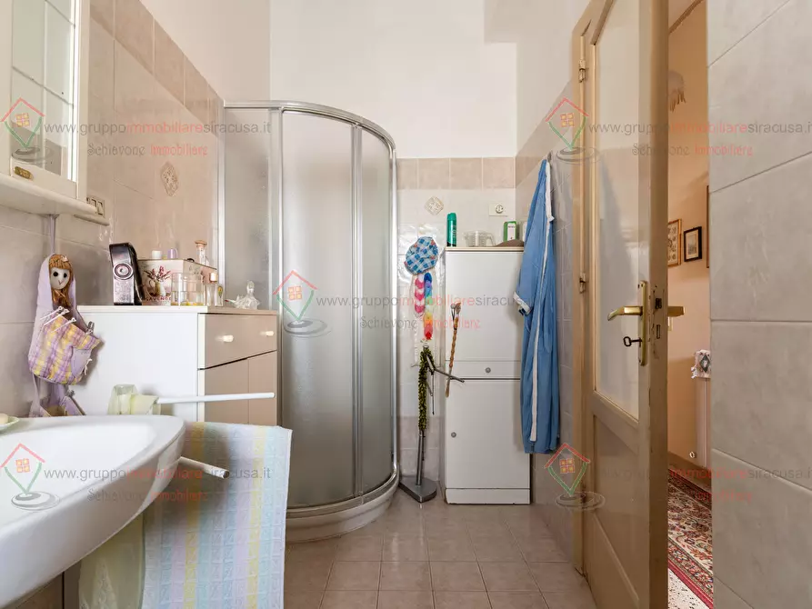 Immagine 18 di Quadrilocale in vendita  a Siracusa