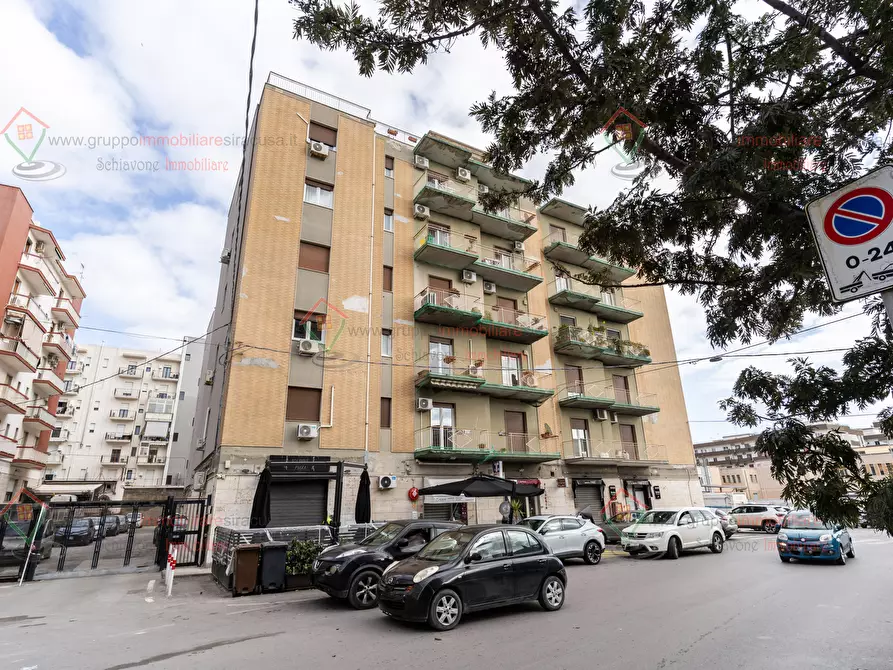 Immagine 23 di Pentalocale in affitto  a Siracusa