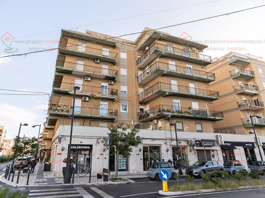 Immagine 2 di Pentalocale in vendita  a Siracusa