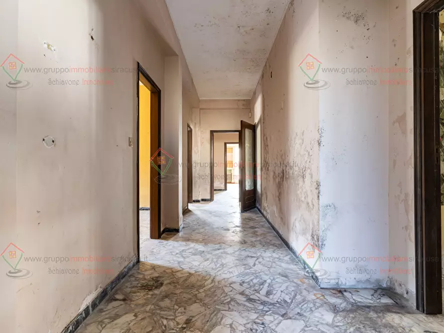 Immagine 21 di Appartamento in vendita  a Siracusa