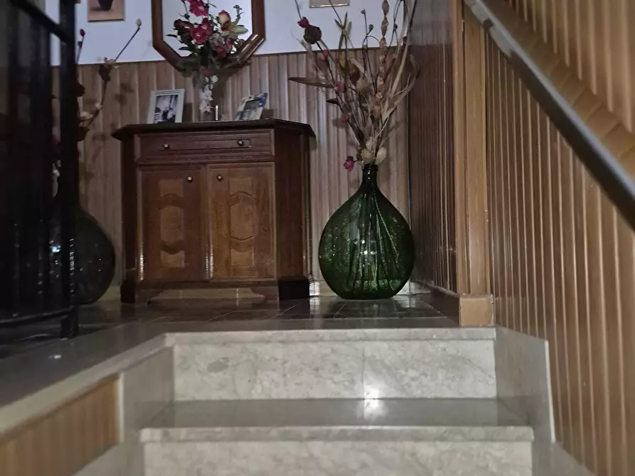 Immagine 36 di Casa trifamiliare in vendita  a Canicattini Bagni