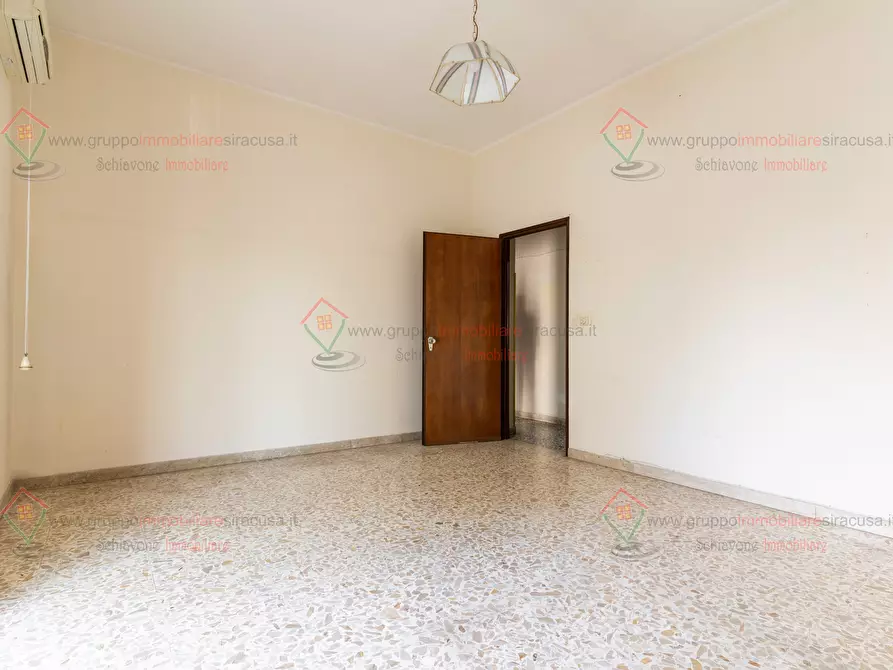 Immagine 19 di Pentalocale in vendita  a Siracusa