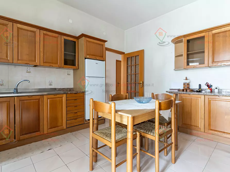 Immagine 17 di Trilocale in vendita  a Siracusa