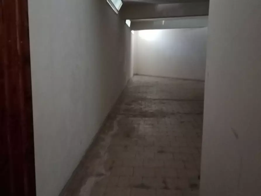 Immagine 6 di Magazzino in affitto  a Siracusa