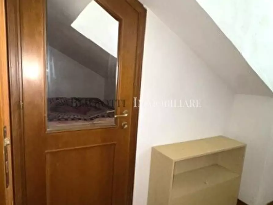 Immagine 35 di Trilocale in vendita  a Livorno