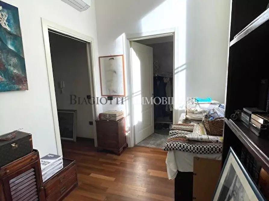 Immagine 32 di Casa semindipendente in vendita  a Livorno