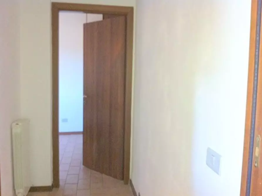 Immagine 29 di Bilocale in vendita  in via galileo galilei a Livorno