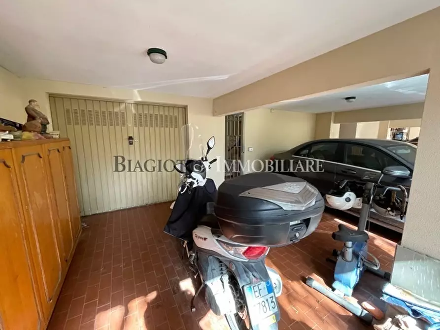 Immagine 31 di Casa semindipendente in vendita  a Livorno