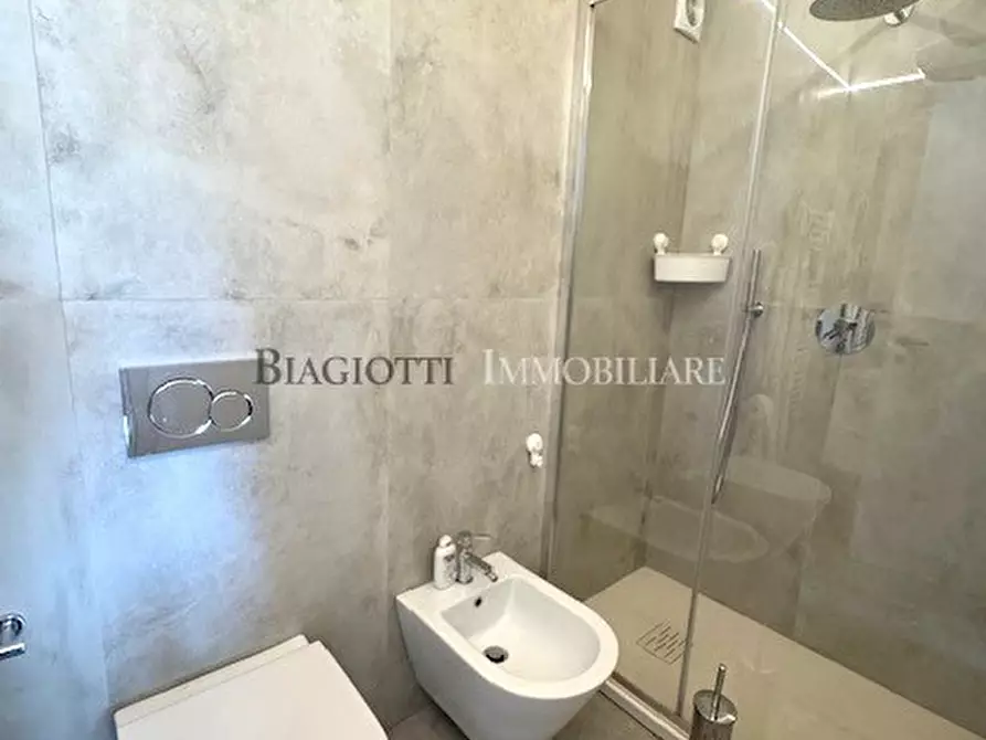 Immagine 27 di Casa indipendente in vendita  a Livorno