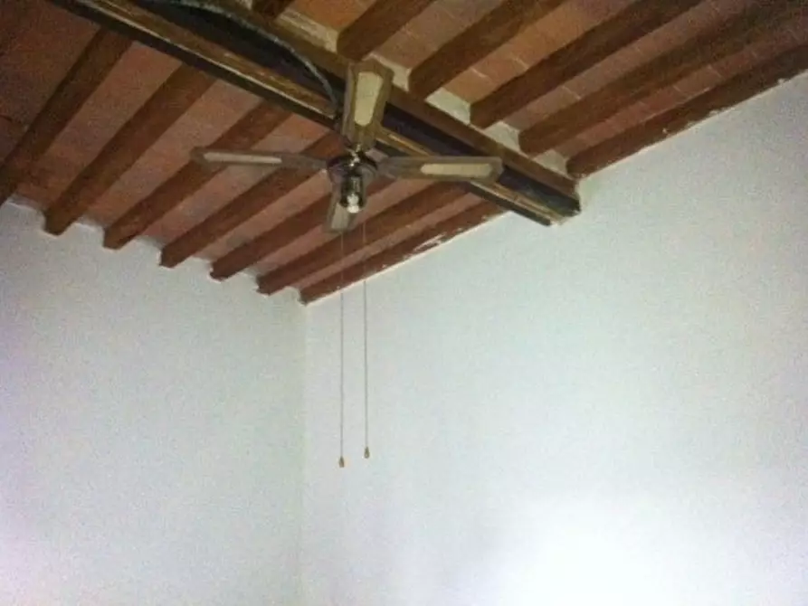 Immagine 18 di Bilocale in vendita  in via galileo galilei a Livorno