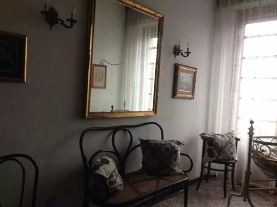 Immagine 21 di Casa semindipendente in vendita  a Livorno