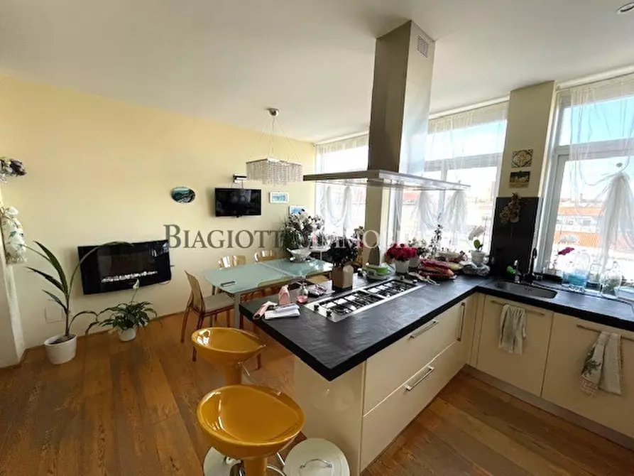 Immagine 6 di Attico in vendita  a Livorno