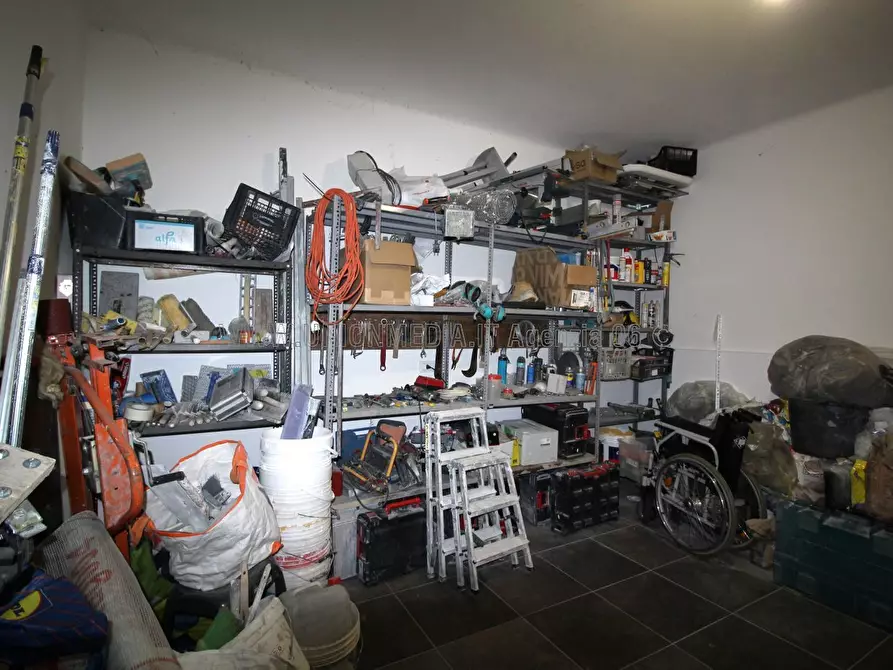 Immagine 21 di Appartamento in vendita  a Vezzano Ligure