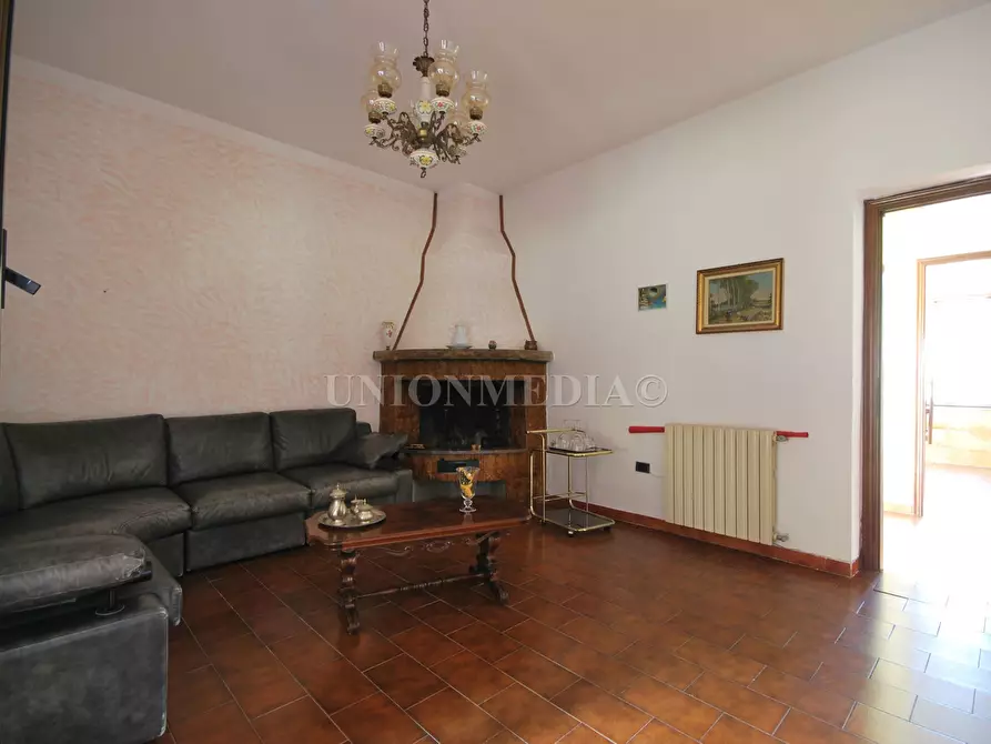 Immagine 9 di Appartamento in vendita  in Via Prulla a Sarzana