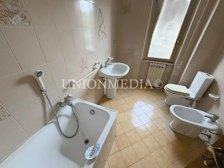 Immagine 13 di Appartamento in vendita  in via 27 gennaio a Sarzana