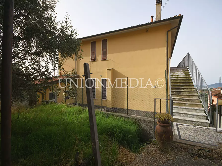 Immagine 21 di Appartamento in vendita  in Via Matteotti 8 a Vezzano Ligure