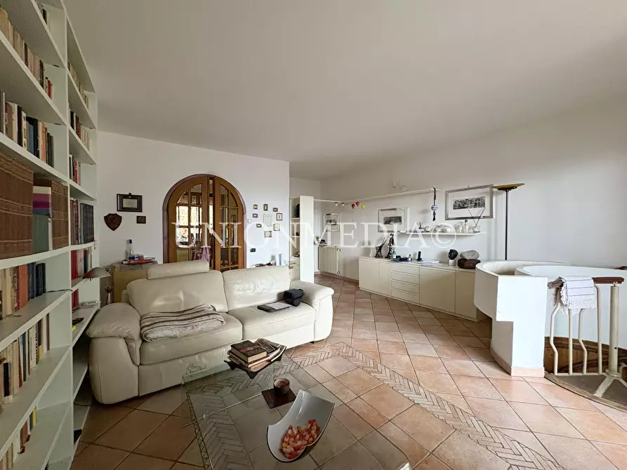 Immagine 2 di Appartamento in vendita  in Via Nazionale a Aulla