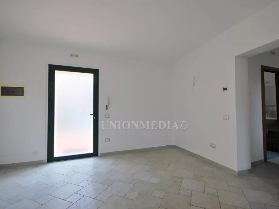 Immagine 2 di Appartamento in vendita  in Viale Giuseppe Mazzini a Sarzana