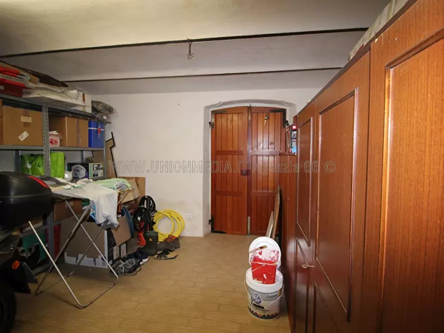 Immagine 17 di Casa indipendente in vendita  a Sarzana